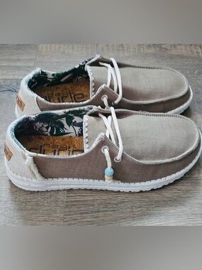 Hey Dude Wendy Natural Rose Canvas Slip On Boat Summer Shoes Loafers-Womens 6